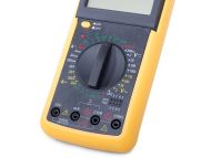 Digitálny multimeter